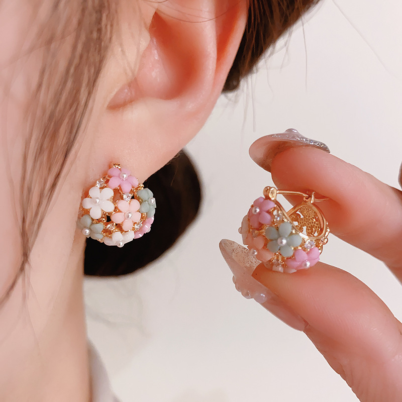 Wedding Hampers - Fashionable Zircon Pearl Flower Basket Ear