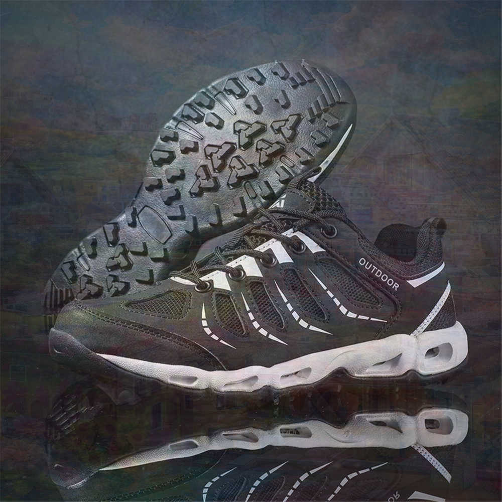 Sumer Round Tip Silver Sneaker - огляд і ціна Wedding Supply Resale