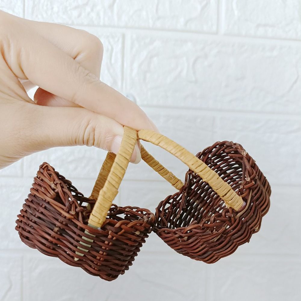 Mini Braid Flower Baskets with - огляд і ціна Wedding Hampers
