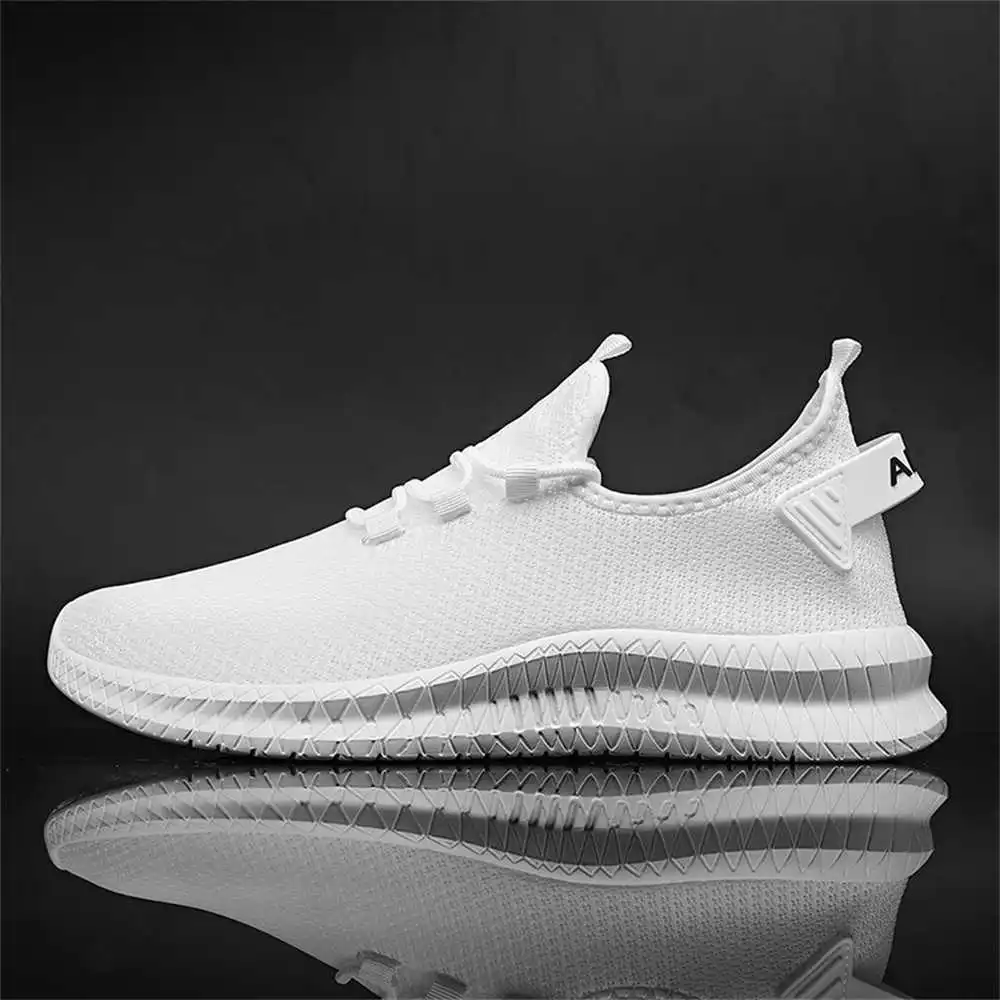 Demi-season Mesh Tenni Man Run - огляд і ціна Wedding Supply Resale