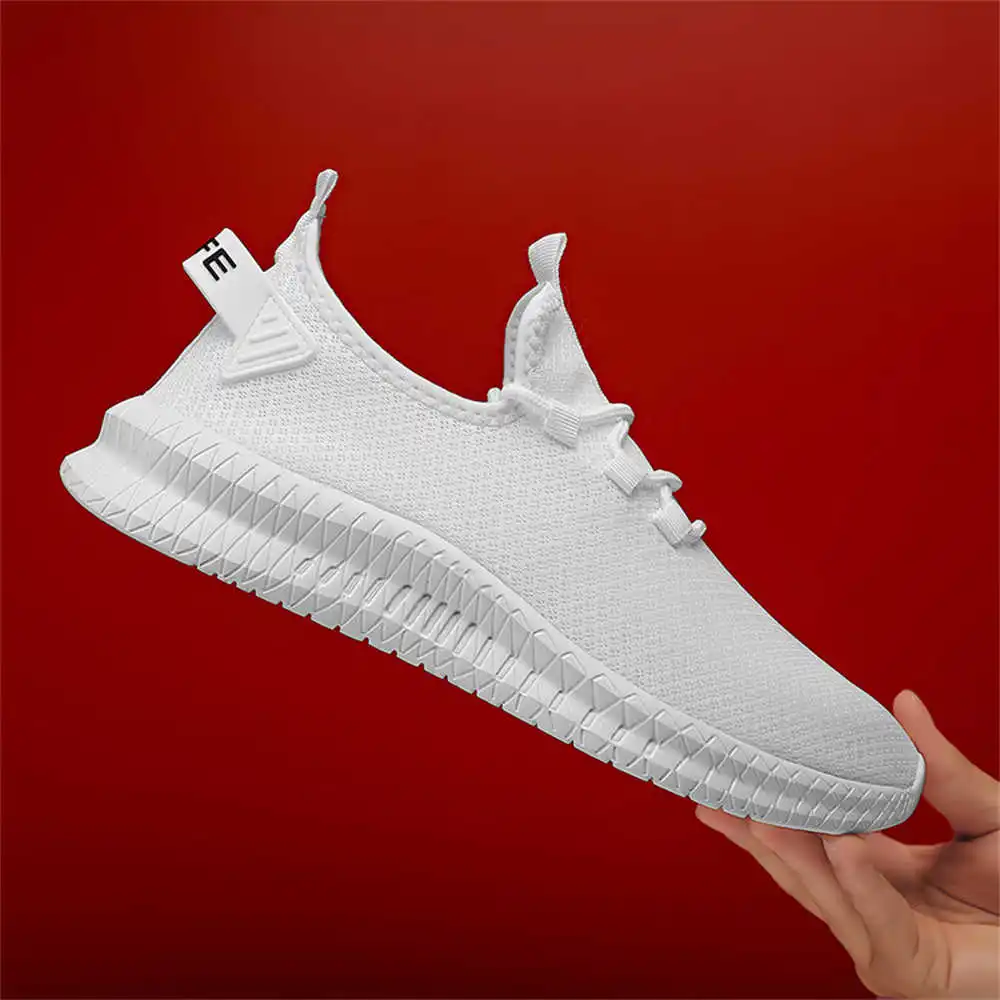 Demi-season Mesh Tenni Man Run - огляд і ціна Wedding Supply Resale