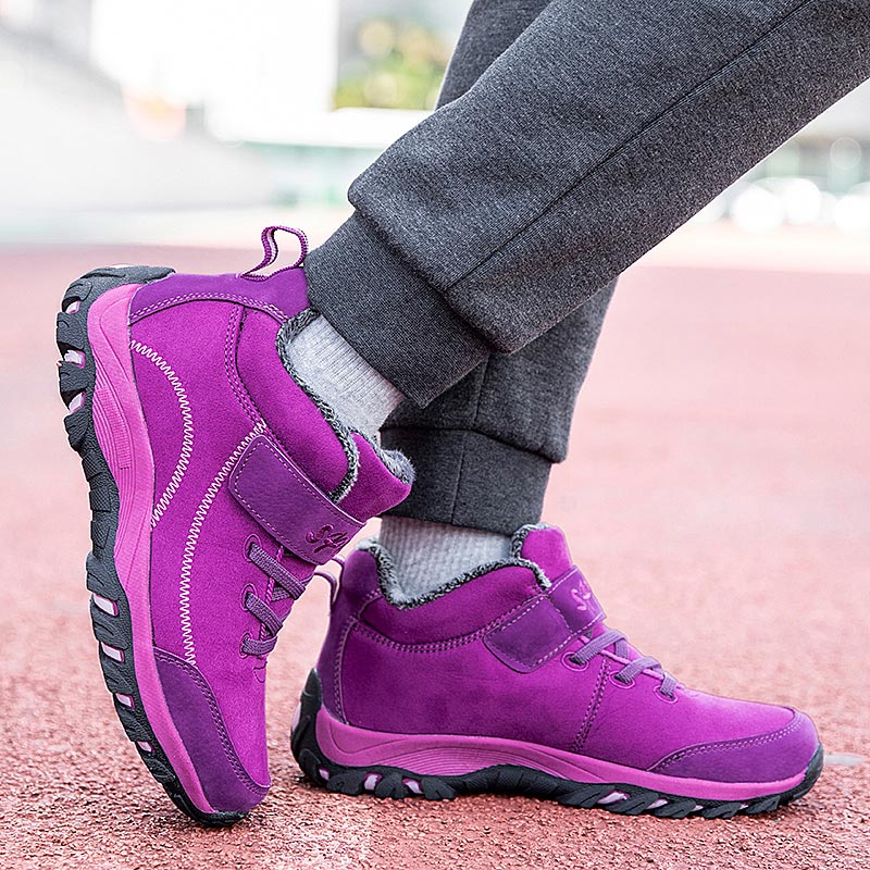 short winter sports shoes for  - огляд і ціна Wedding Supply Resale